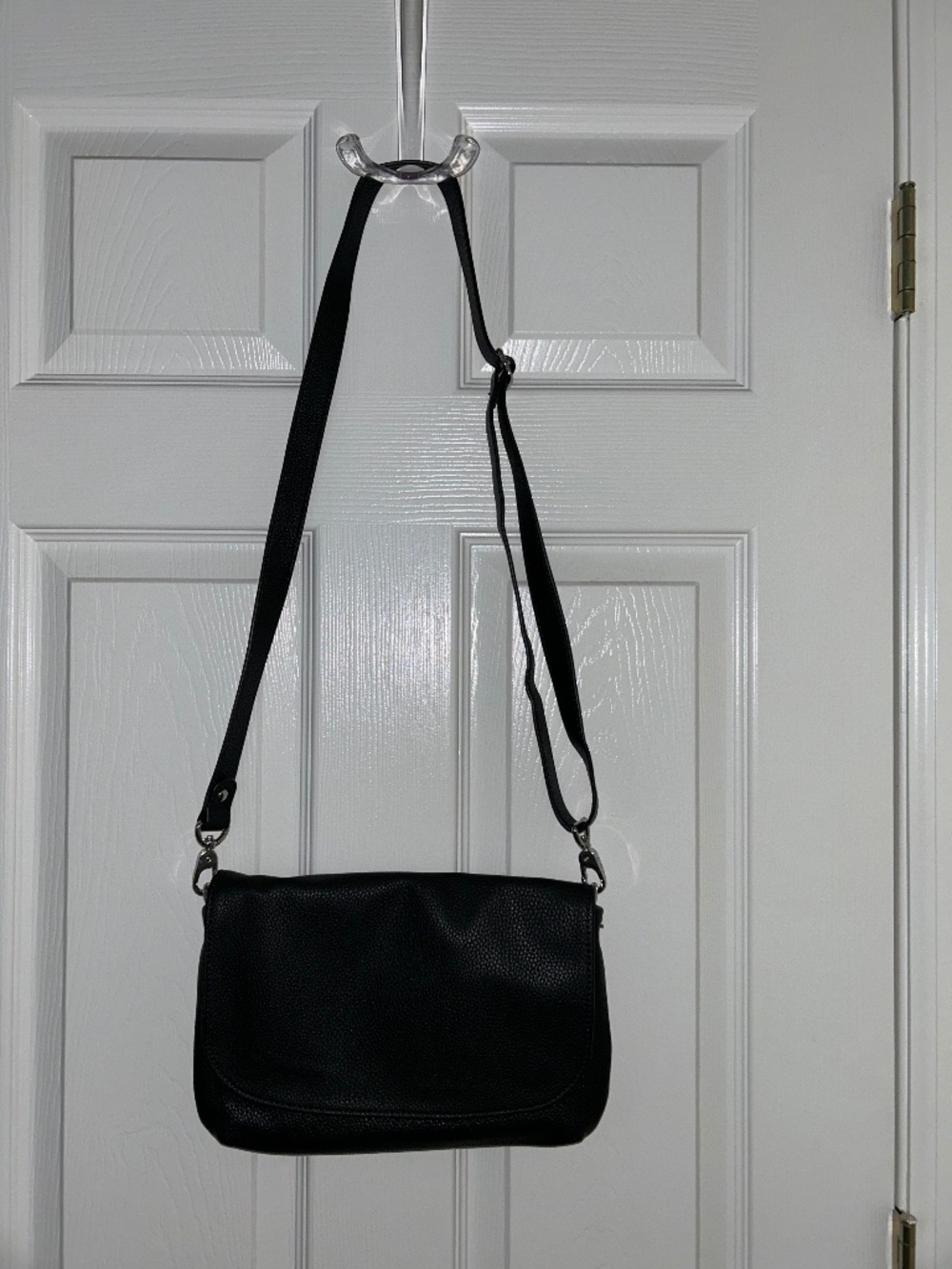 Thirty-One Crossbody Purse - Black Pebble
